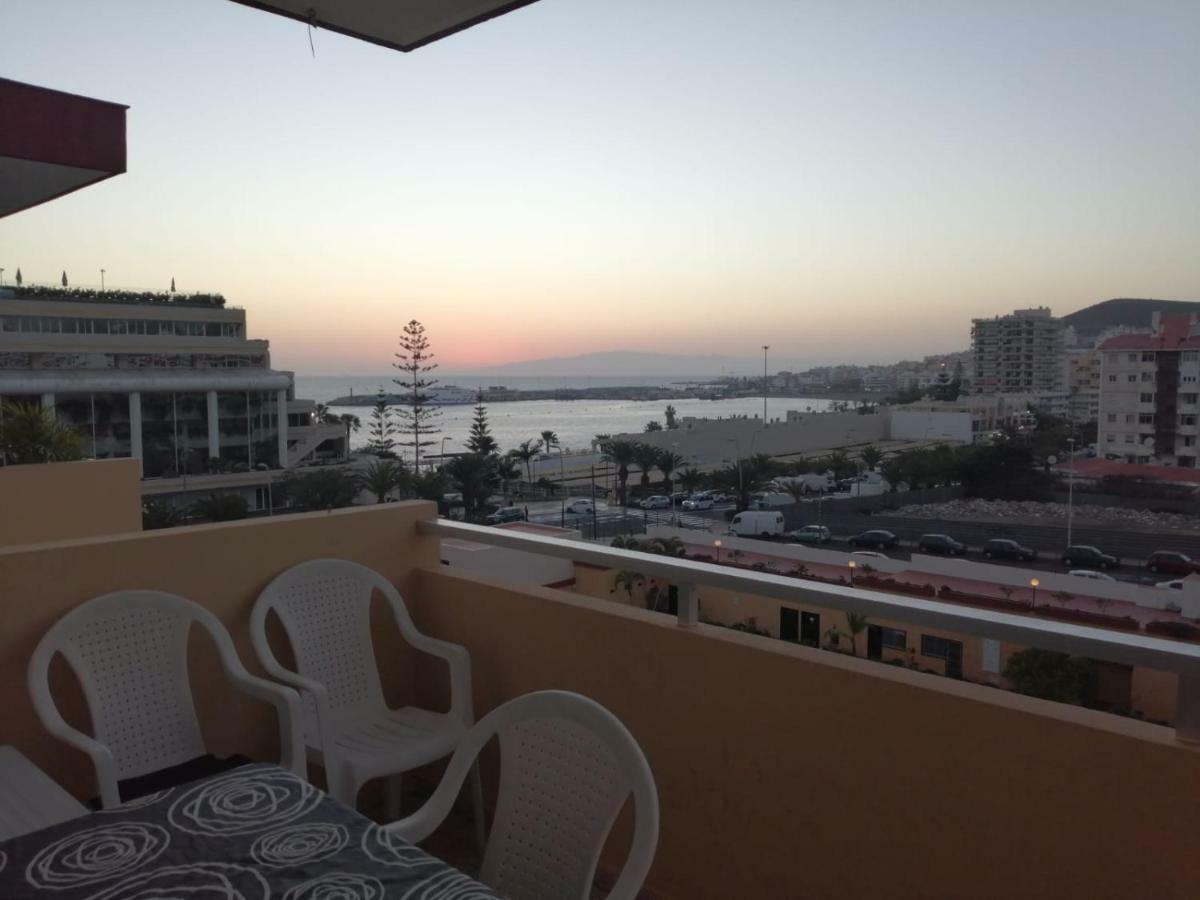ארונה Newly Renovated Vistas Muelle De Los Cristianos Pier View Free Wifi מראה חיצוני תמונה